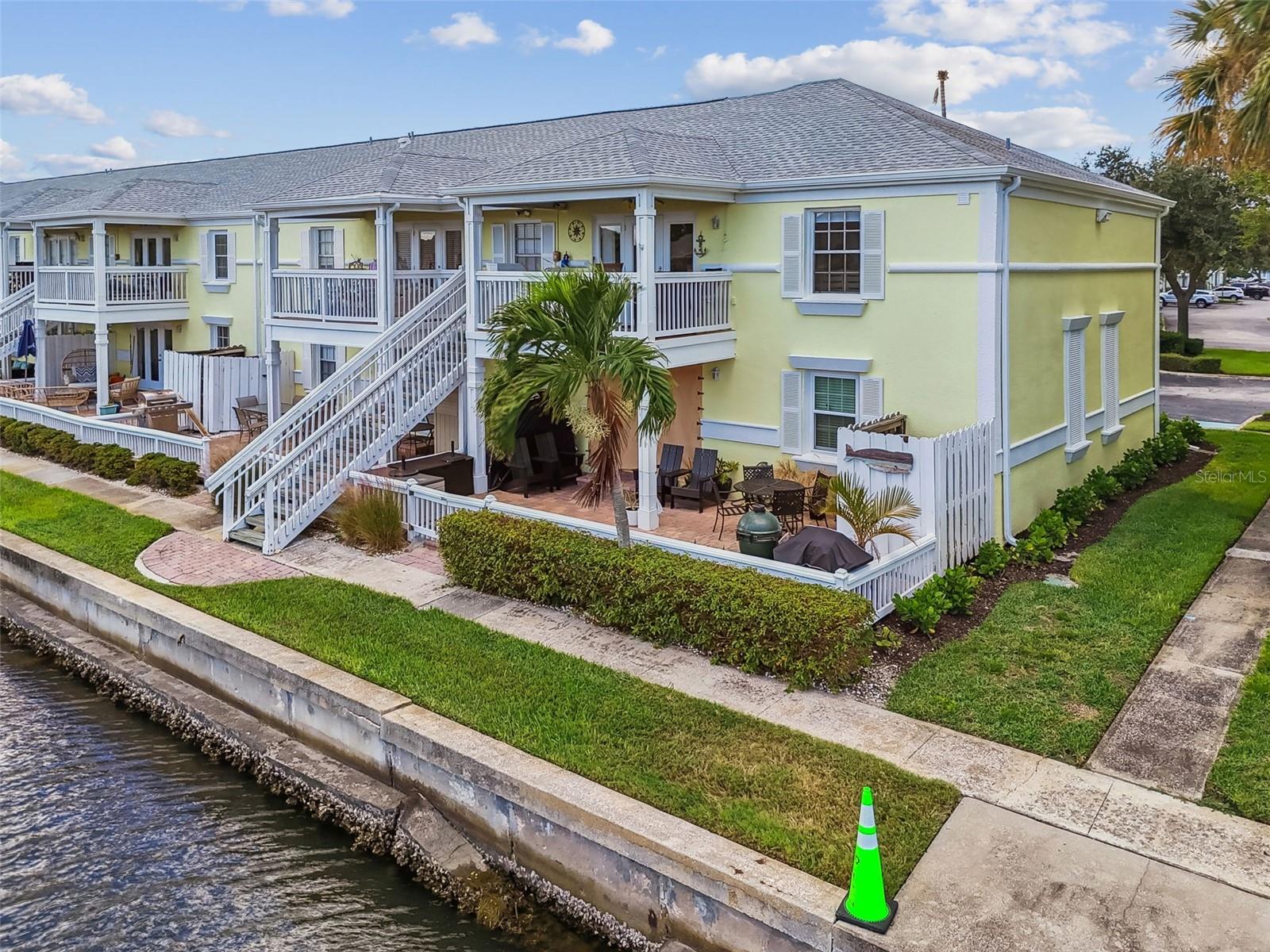 Image 51 of 91 For 5116 Beach Drive Se D