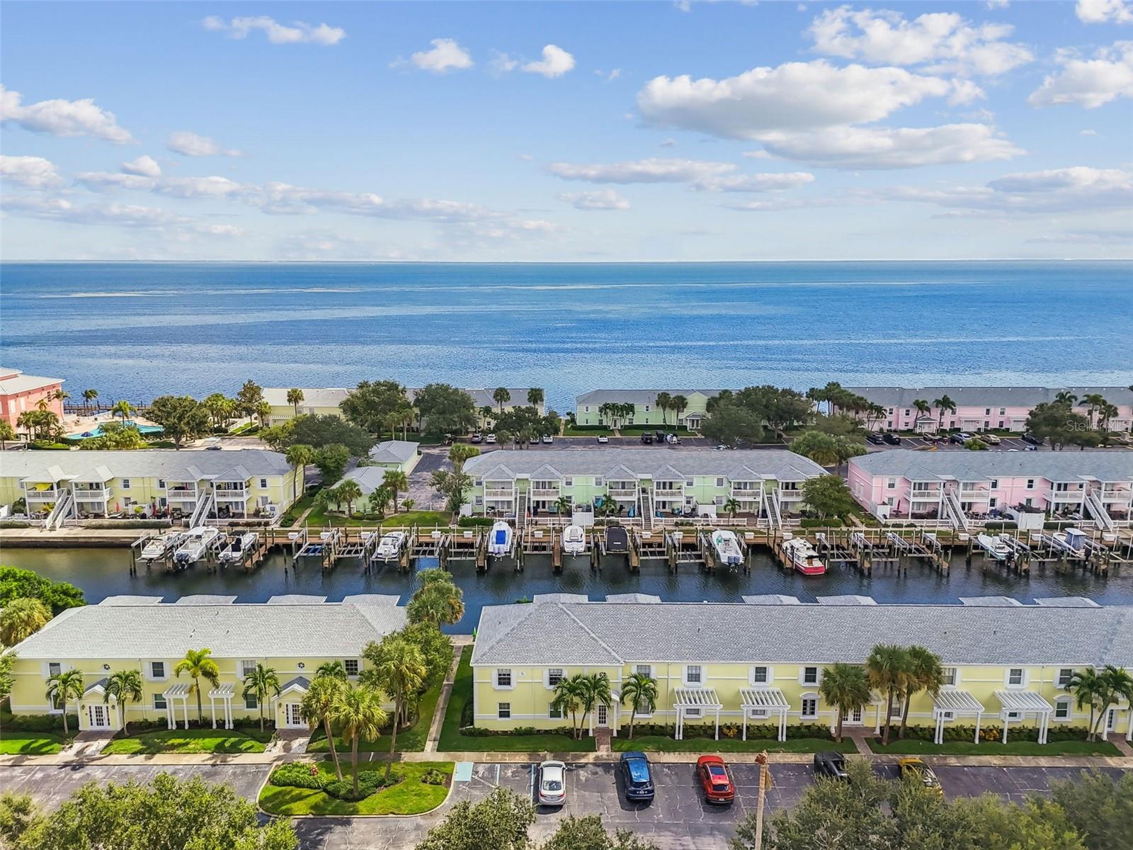 Image 55 of 91 For 5116 Beach Drive Se D