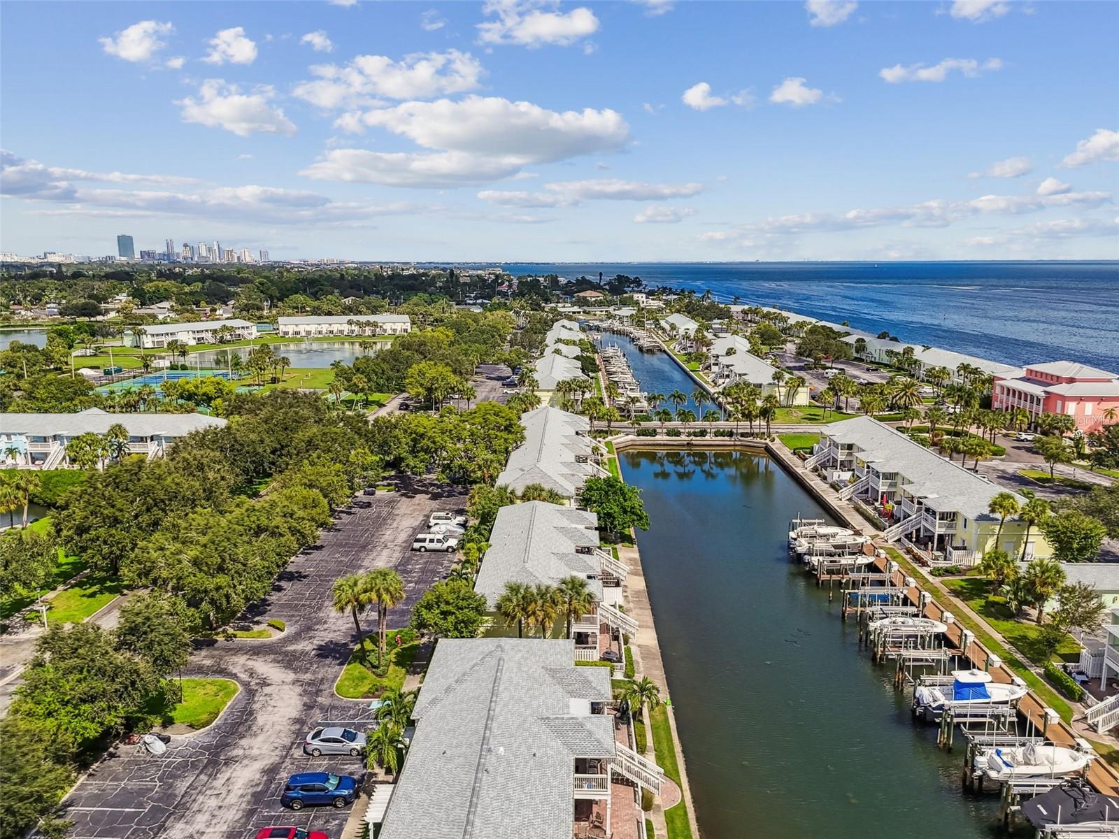 Image 58 of 91 For 5116 Beach Drive Se D