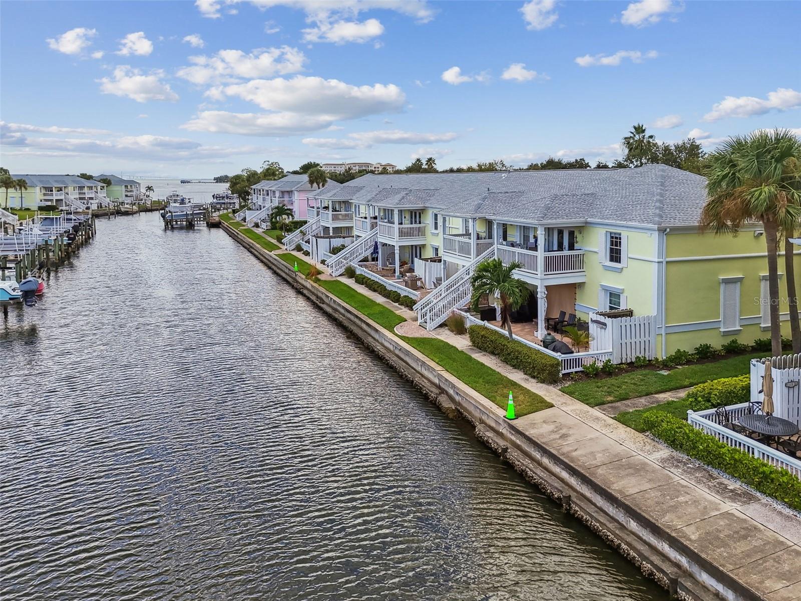 Image 6 of 91 For 5116 Beach Drive Se D