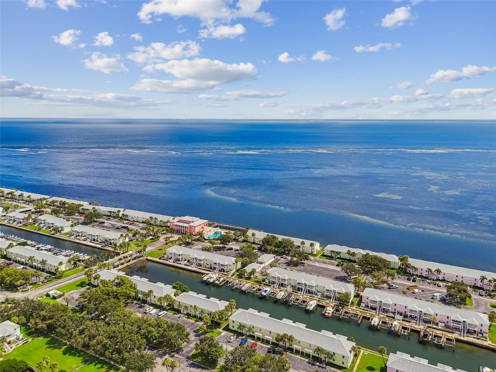 Image 70 of 91 For 5116 Beach Drive Se D