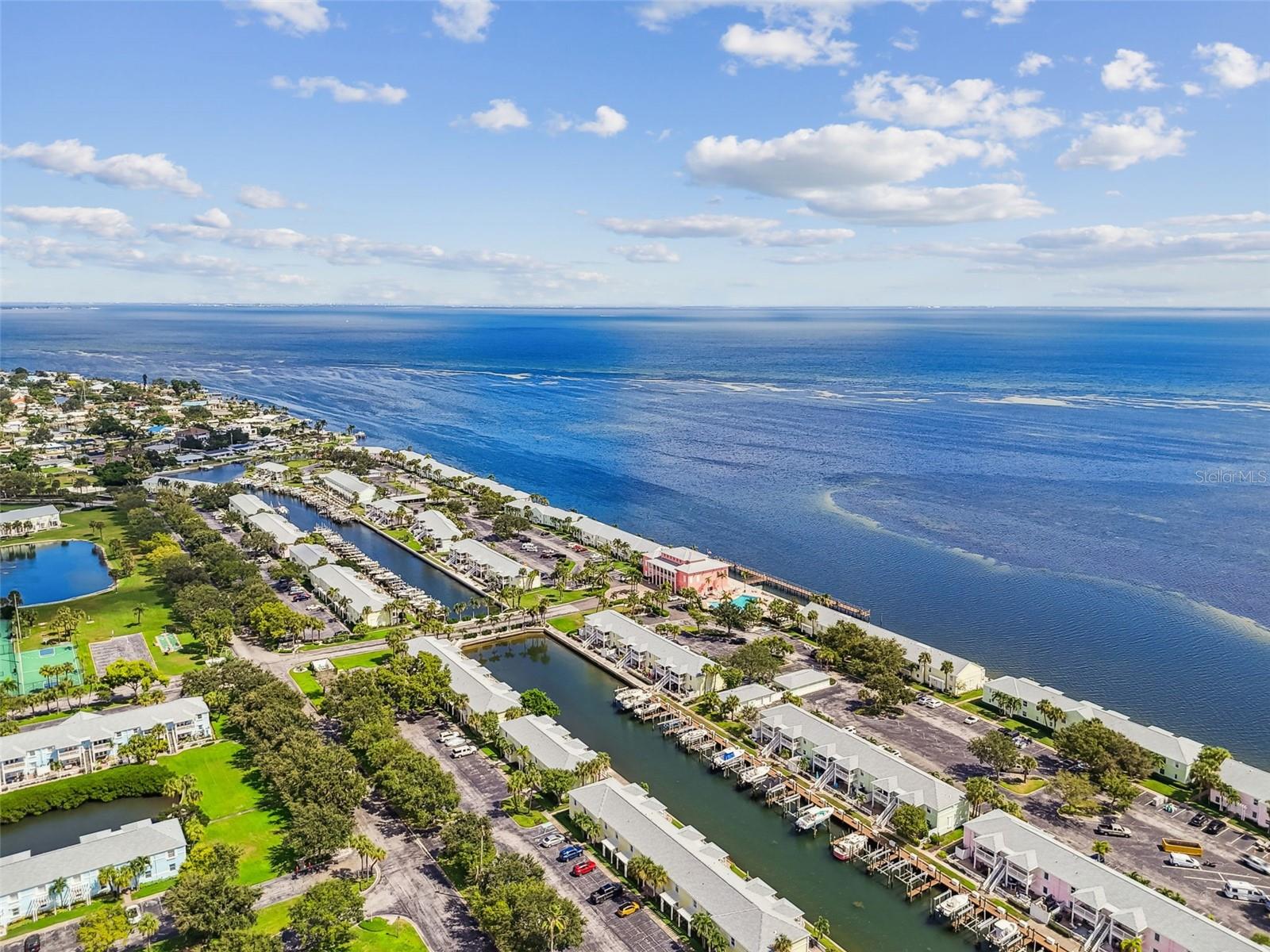 Image 71 of 91 For 5116 Beach Drive Se D