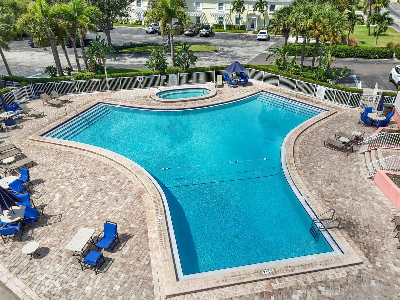 Image 76 of 91 For 5116 Beach Drive Se D