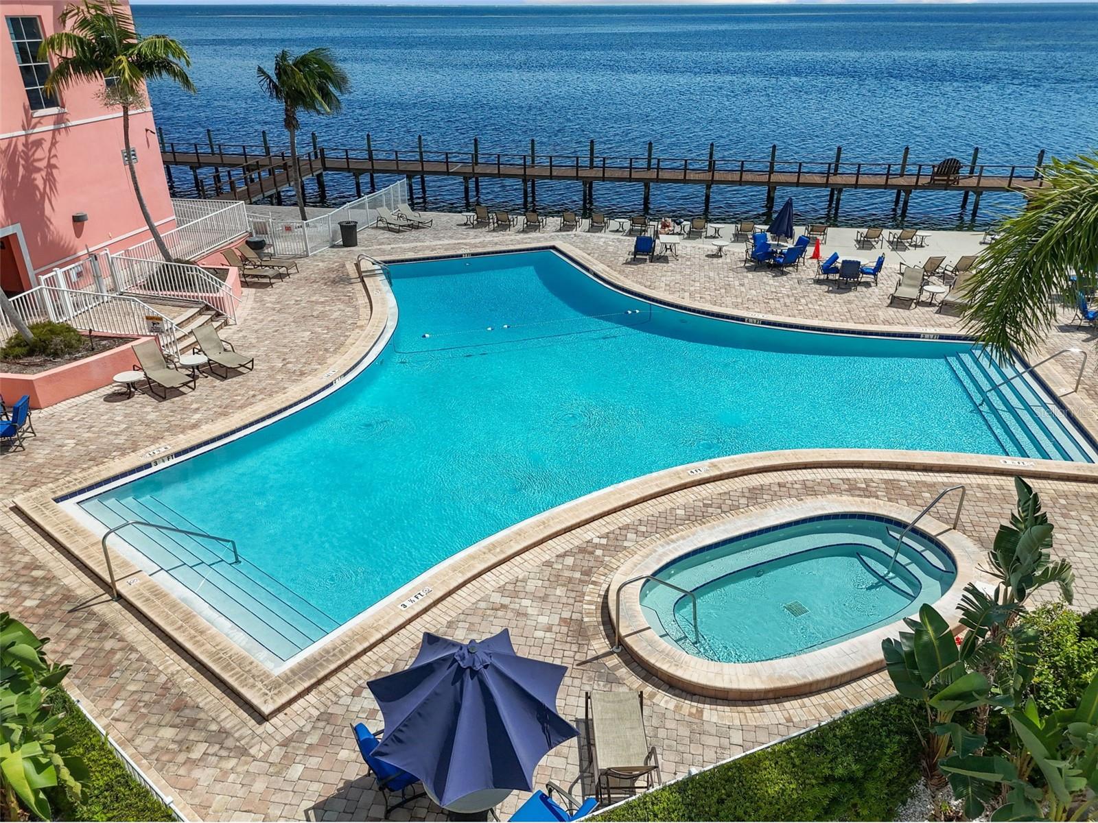 Image 77 of 91 For 5116 Beach Drive Se D