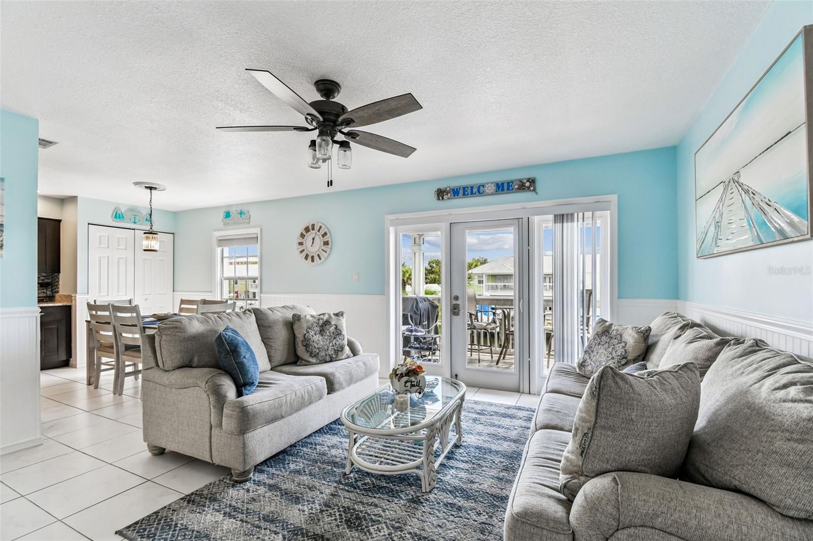 Image 8 of 91 For 5116 Beach Drive Se D