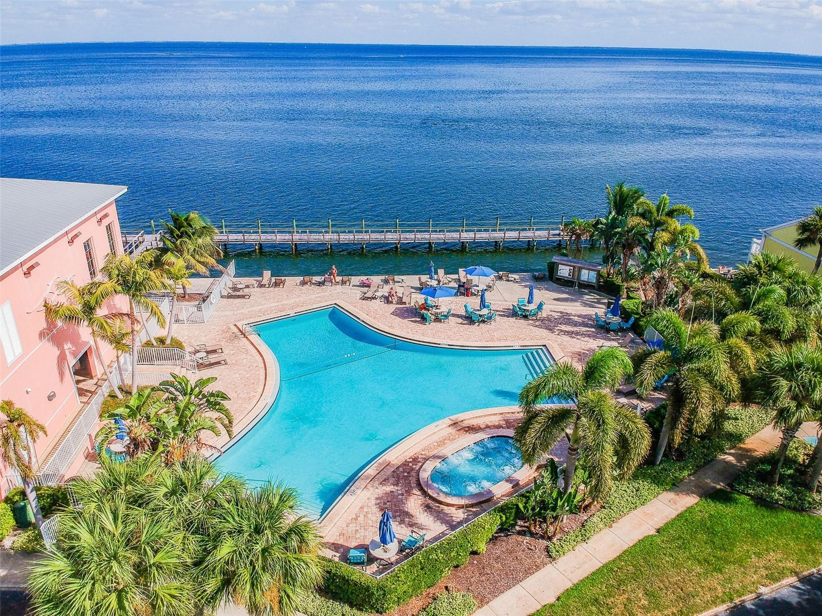 Image 85 of 91 For 5116 Beach Drive Se D