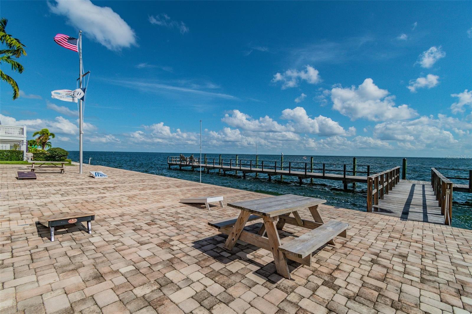 Image 87 of 91 For 5116 Beach Drive Se D