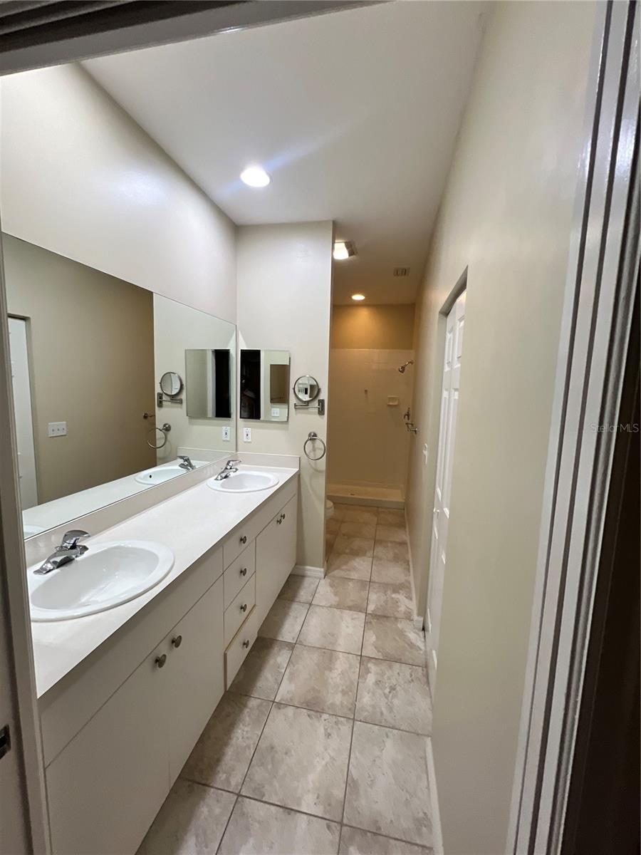 Image 14 of 19 For 1178 Green Oak Trail