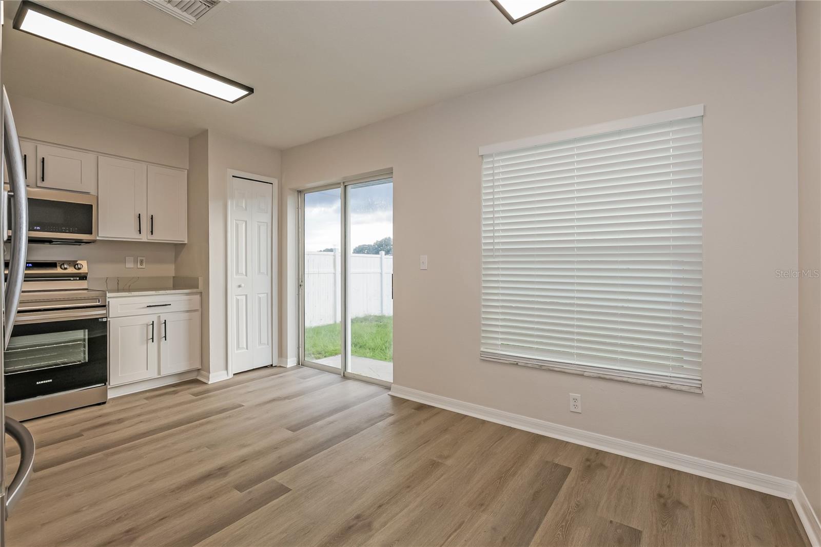 Image 6 of 20 For 7729 Carriage Pointe Drive