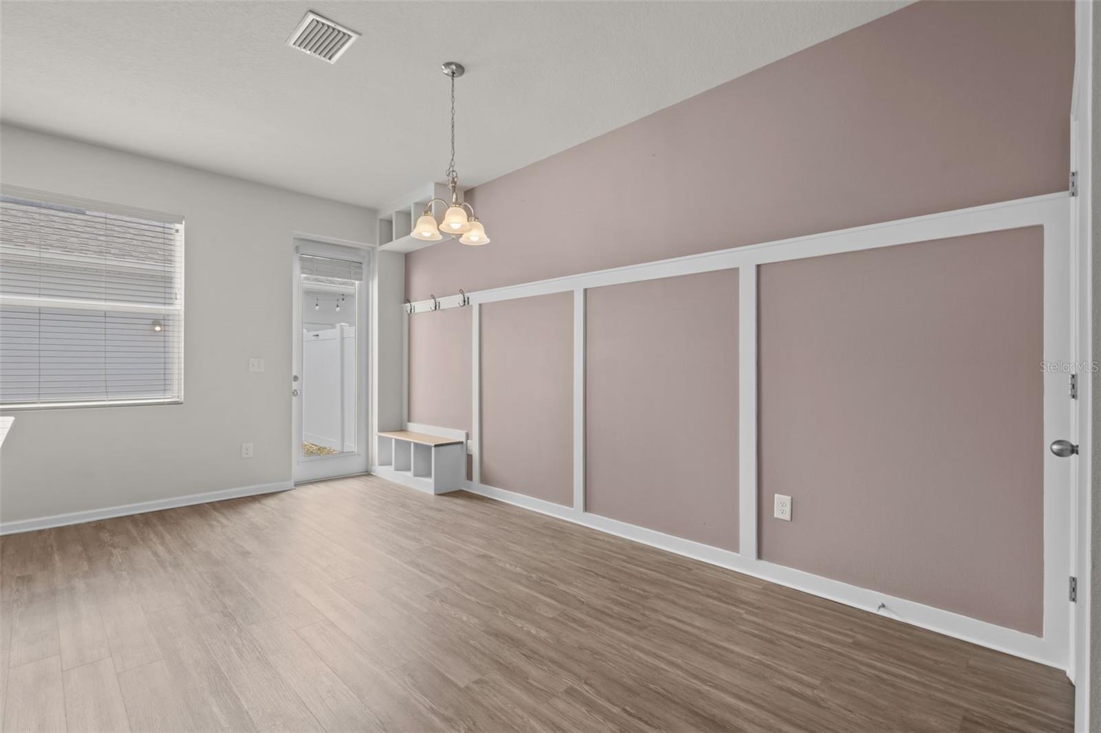 Image 17 of 51 For 14863 Promenade Parkway