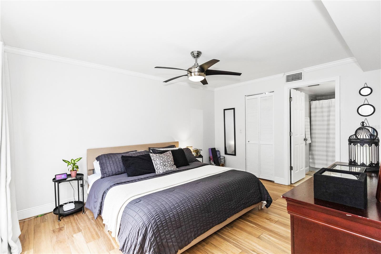 Image 15 of 33 For 2969 Bonaventure Circle 104
