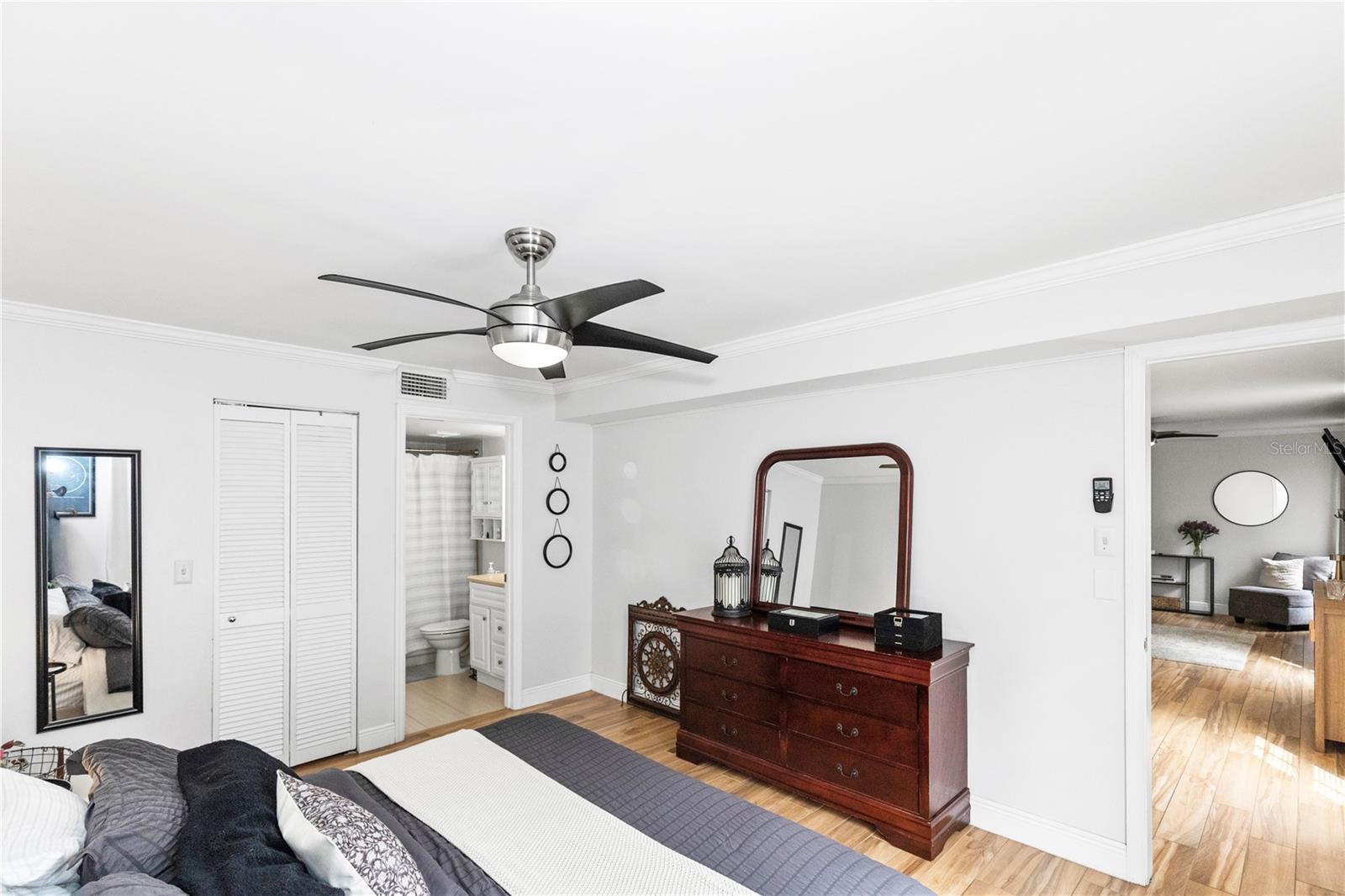 Image 16 of 33 For 2969 Bonaventure Circle 104