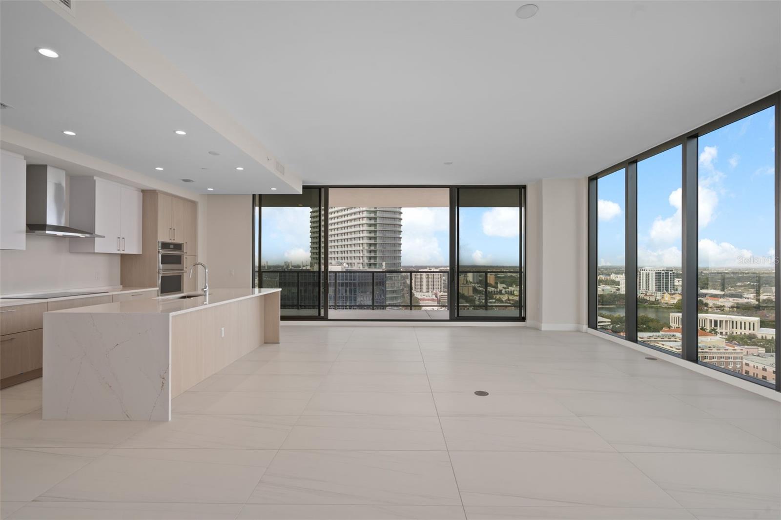 Image 10 of 46 For 275 1st Avenue S 2401