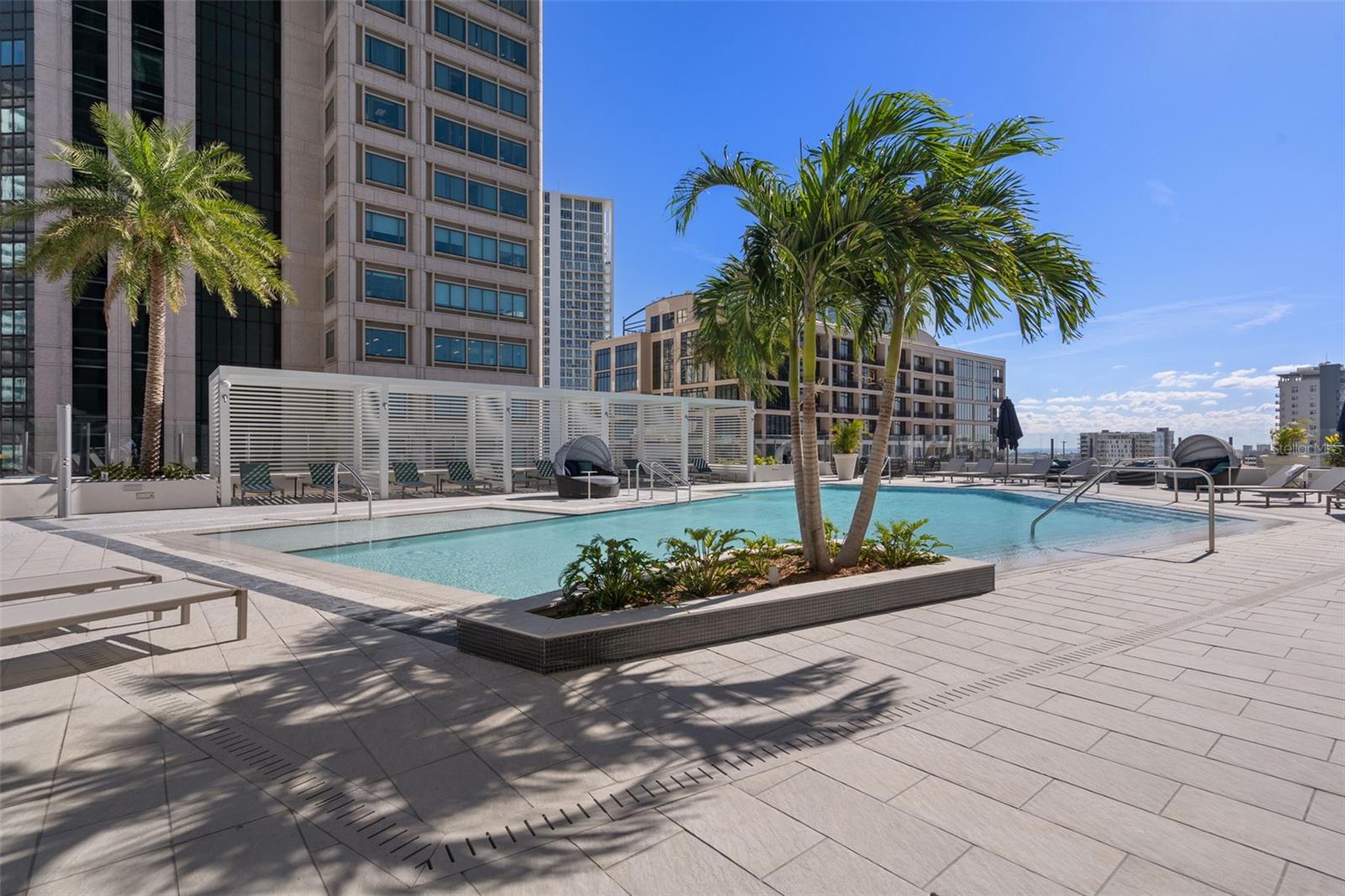 Image 29 of 46 For 275 1st Avenue S 2401