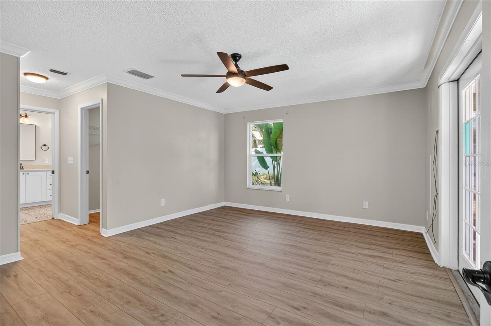 Image 18 of 45 For 2445 Old Coach Trail