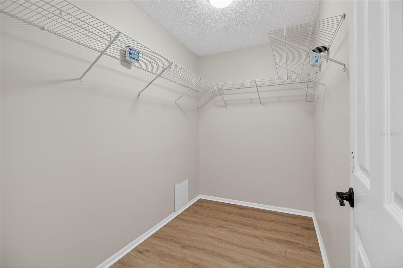 Image 21 of 45 For 2445 Old Coach Trail