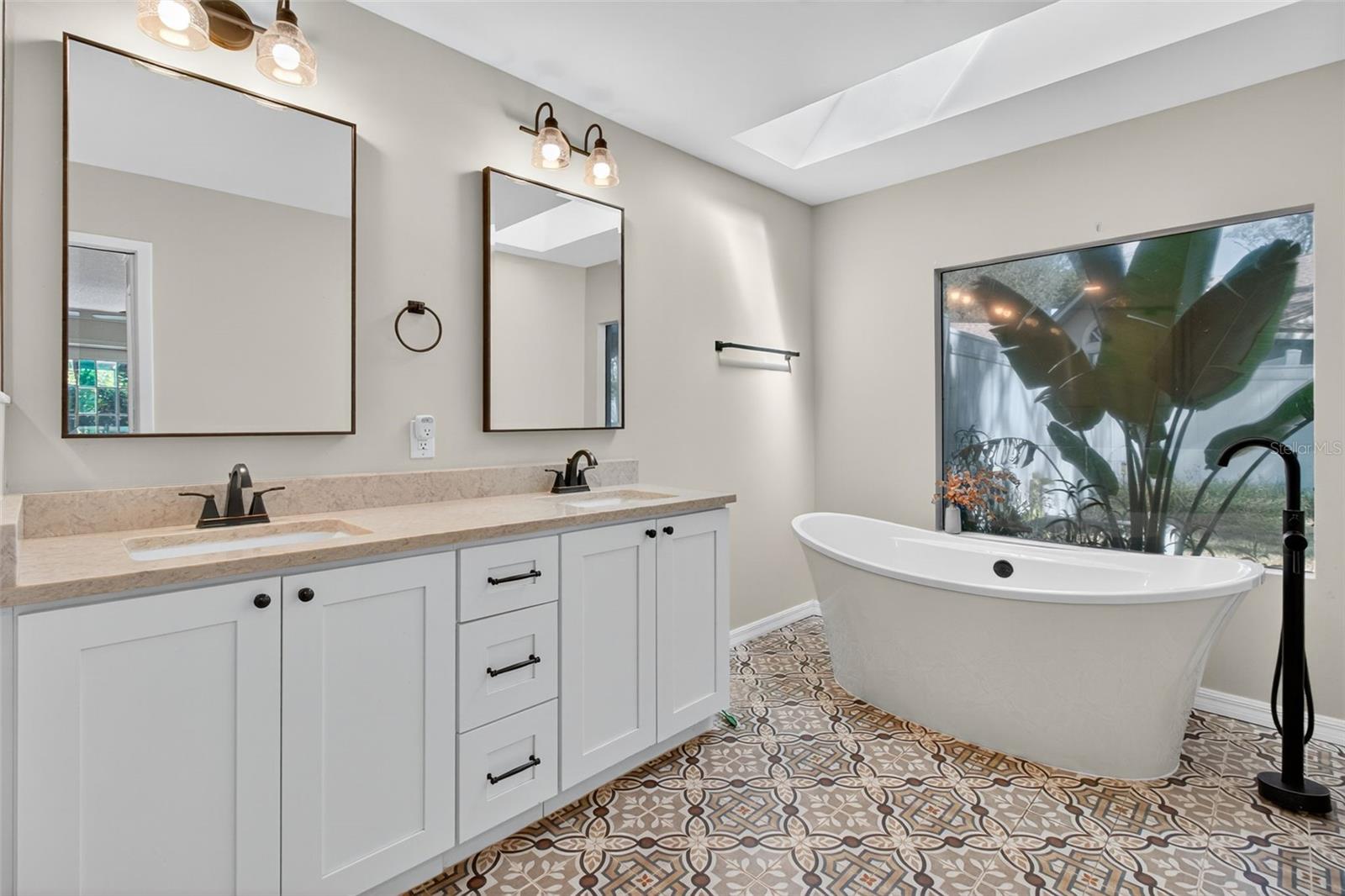 Image 23 of 45 For 2445 Old Coach Trail