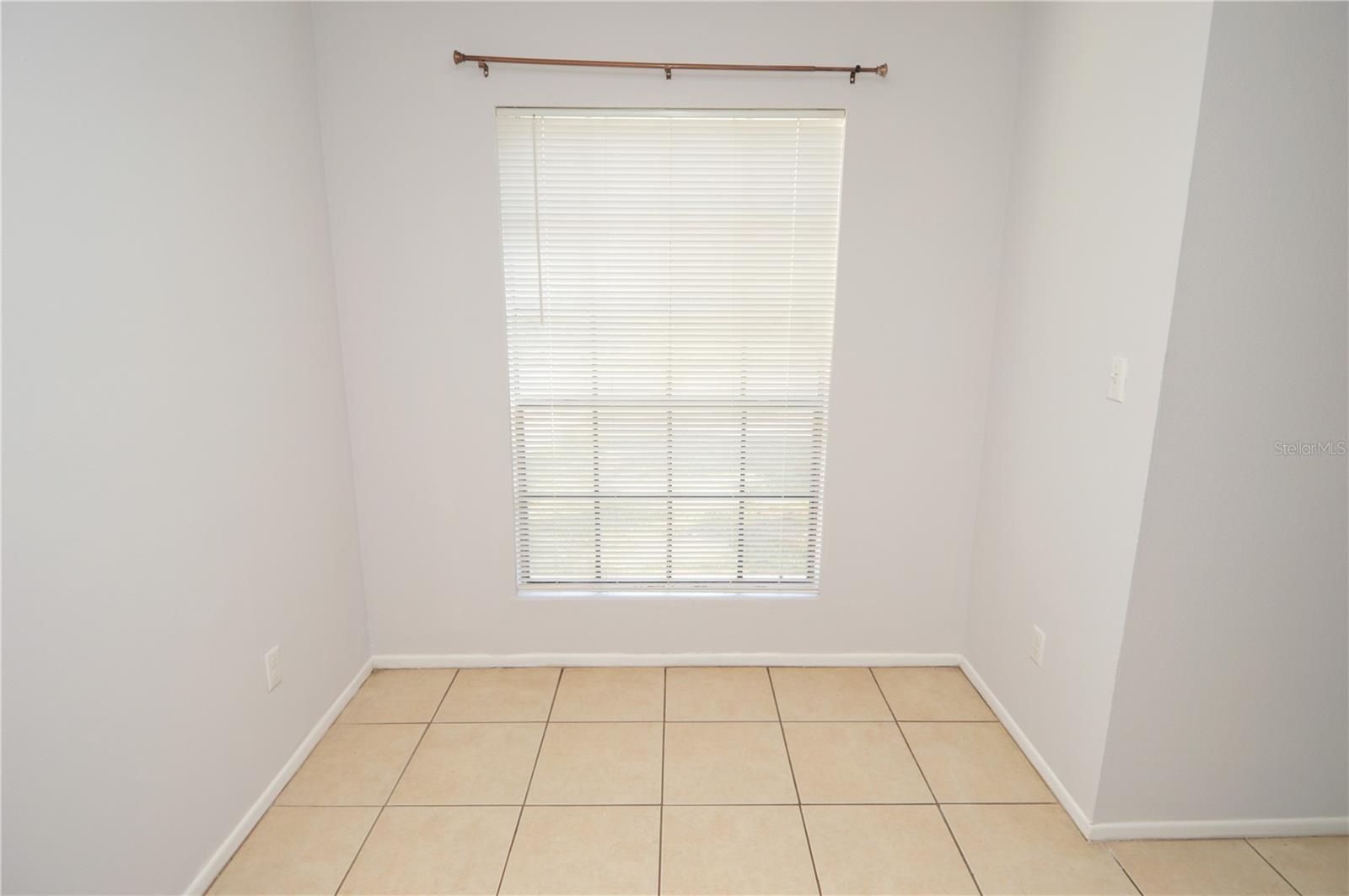 Image 11 of 92 For 8702 Mallard Reserve Drive 102