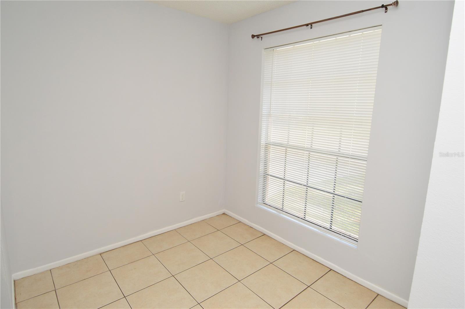 Image 12 of 92 For 8702 Mallard Reserve Drive 102