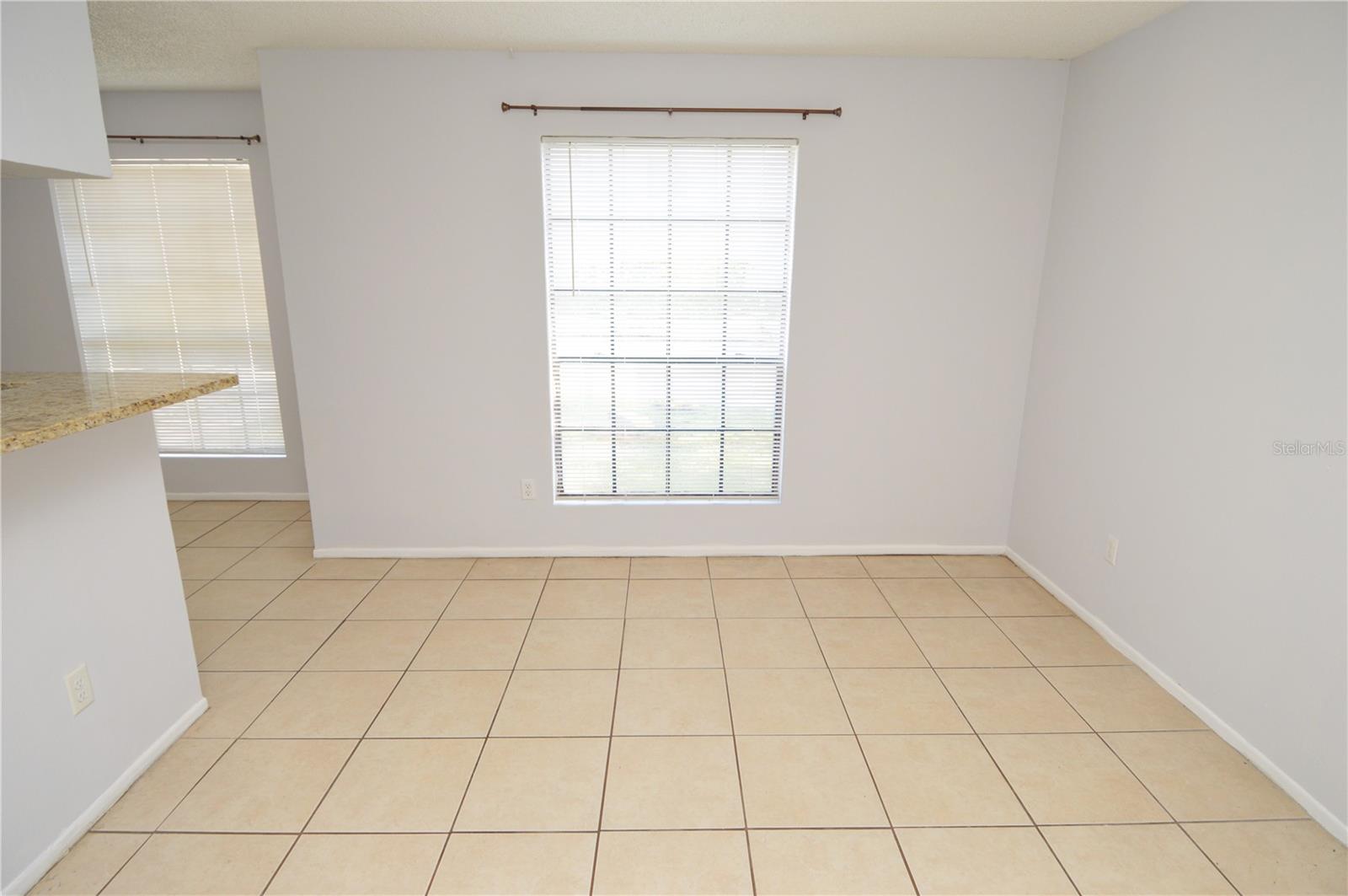 Image 14 of 92 For 8702 Mallard Reserve Drive 102