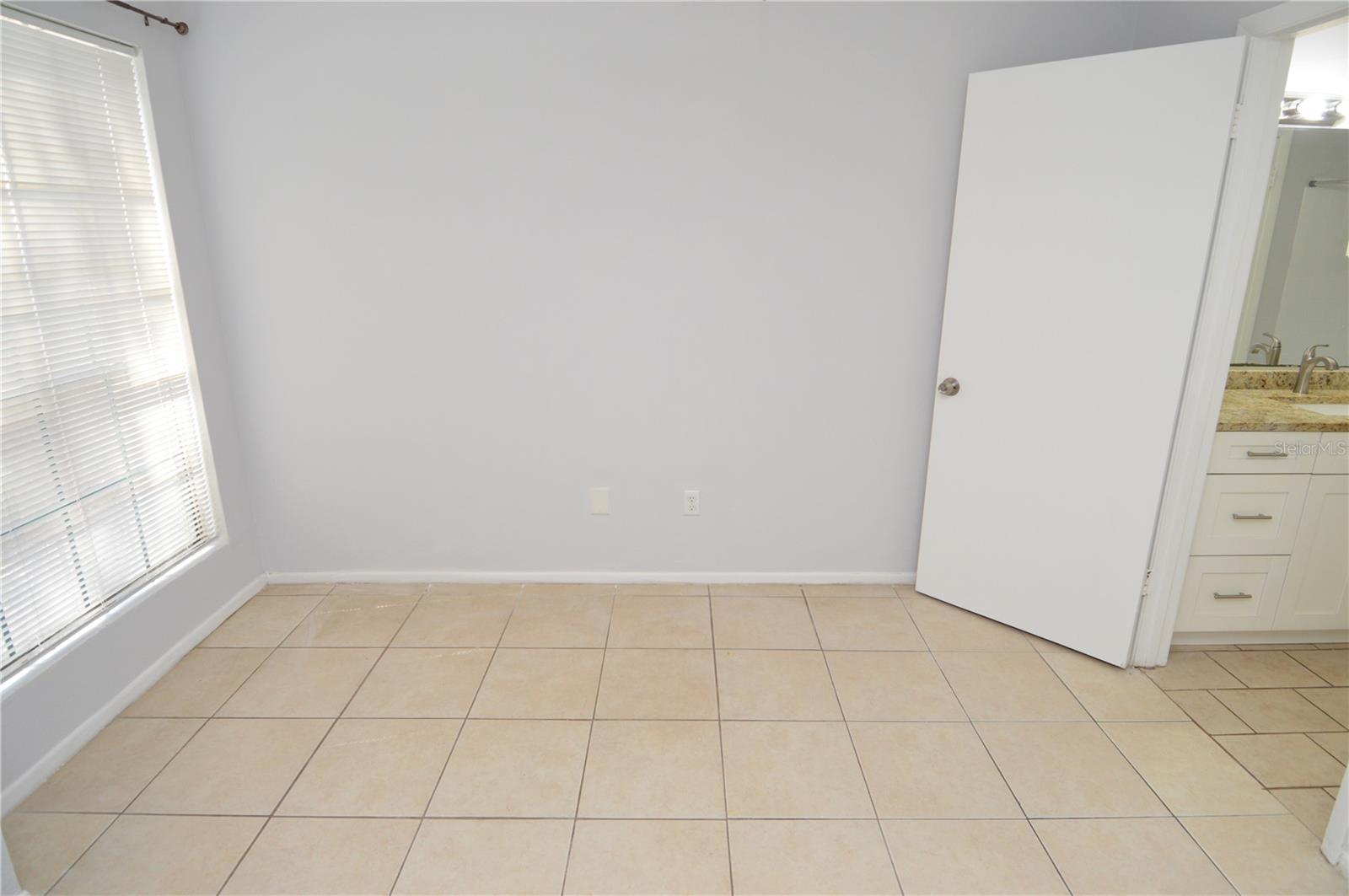 Image 26 of 92 For 8702 Mallard Reserve Drive 102