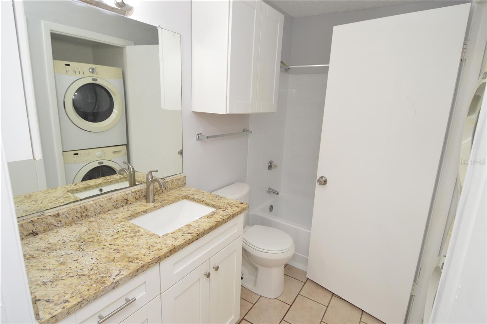 Image 31 of 92 For 8702 Mallard Reserve Drive 102