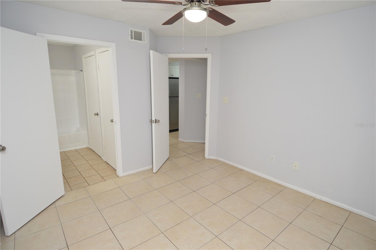 Image 35 of 92 For 8702 Mallard Reserve Drive 102