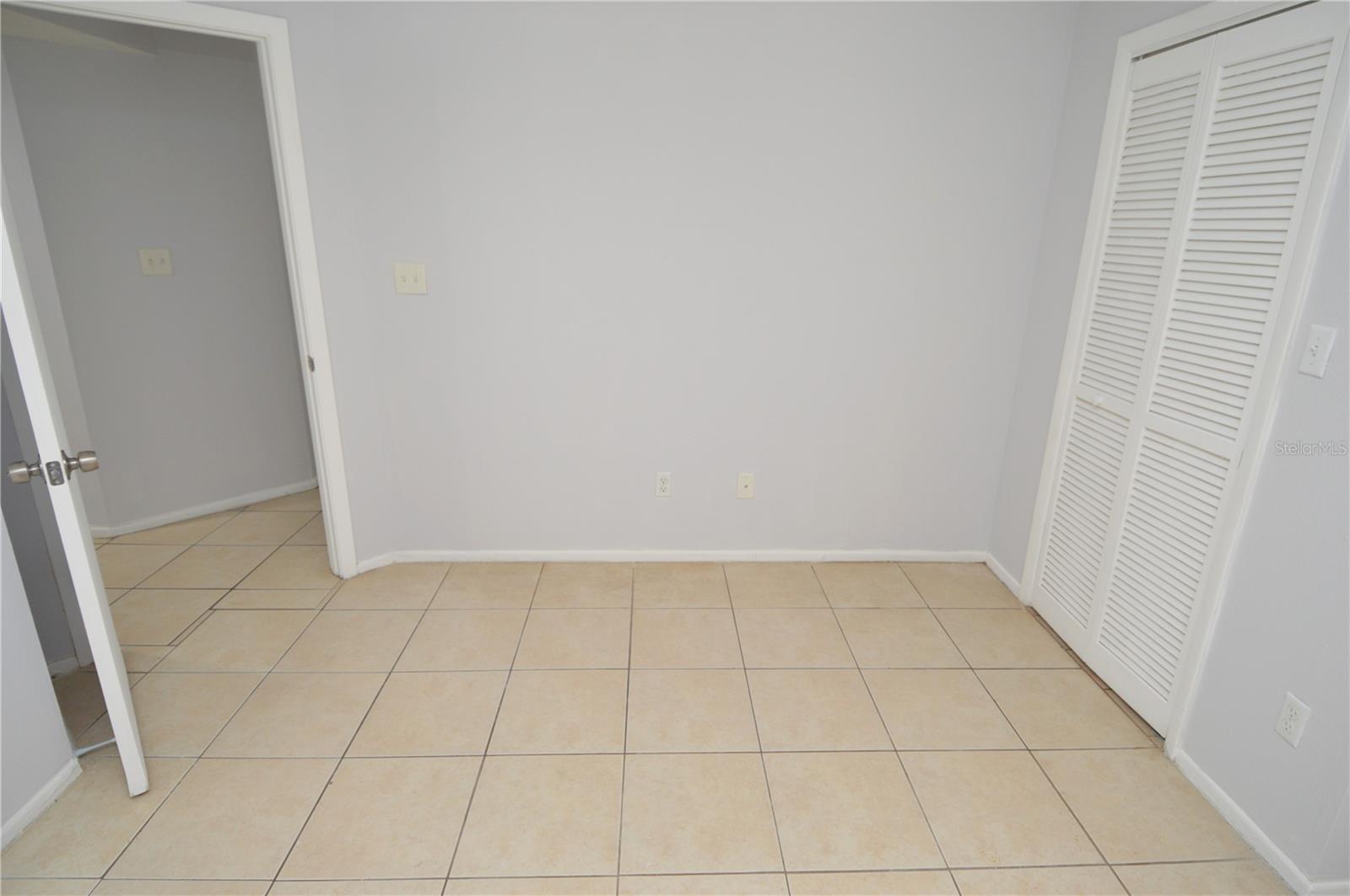 Image 36 of 92 For 8702 Mallard Reserve Drive 102