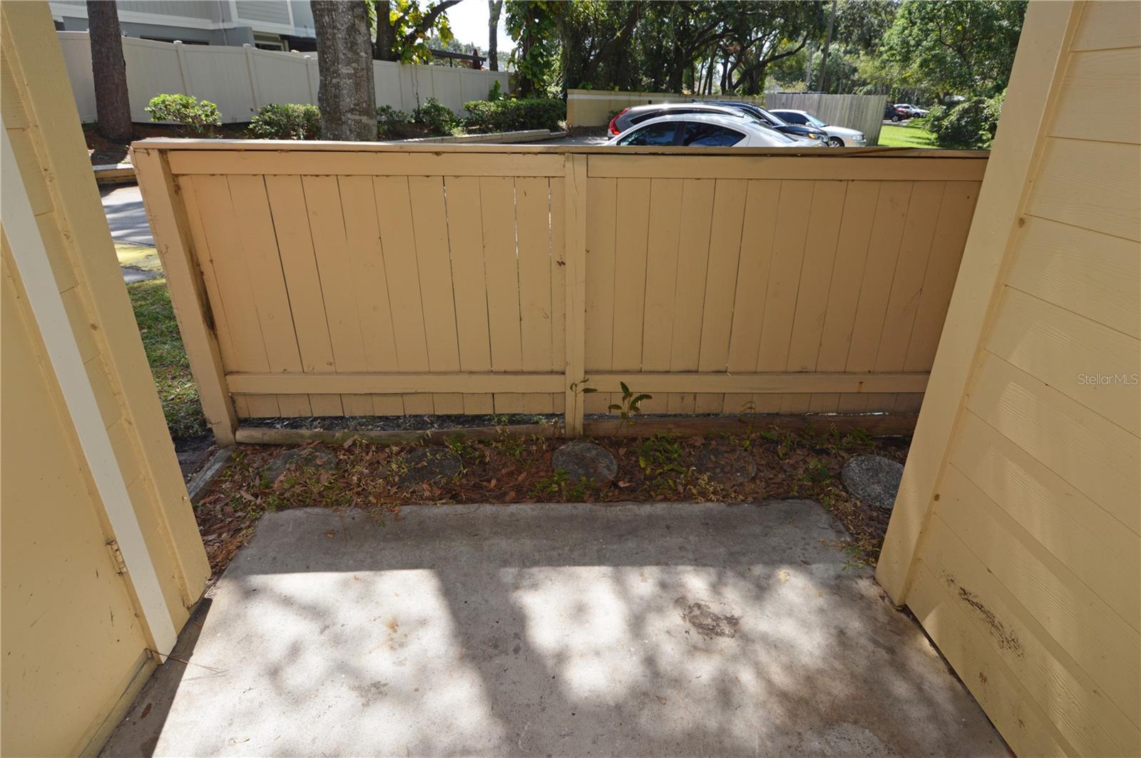 Image 40 of 92 For 8702 Mallard Reserve Drive 102
