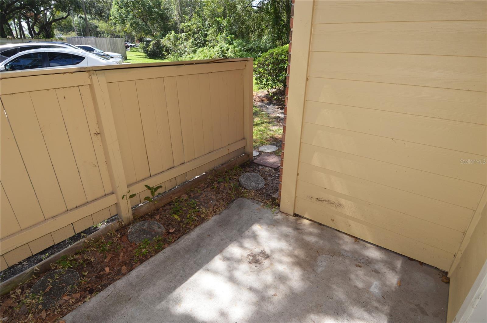 Image 41 of 92 For 8702 Mallard Reserve Drive 102