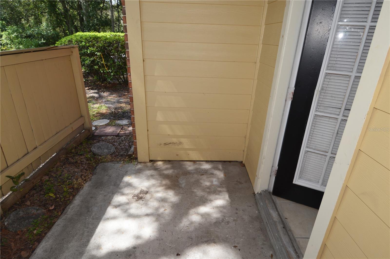 Image 42 of 92 For 8702 Mallard Reserve Drive 102