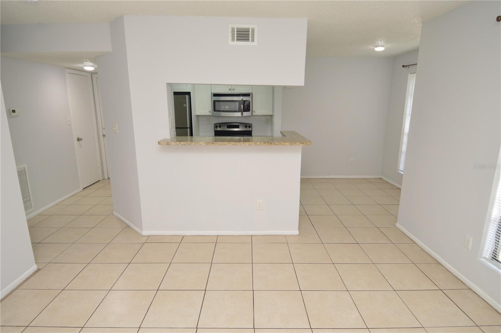 Image 9 of 92 For 8702 Mallard Reserve Drive 102