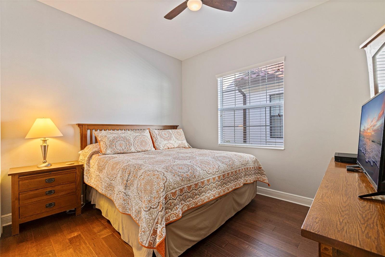 Listing photo id 16 for 6101 Yeats Manor Drive