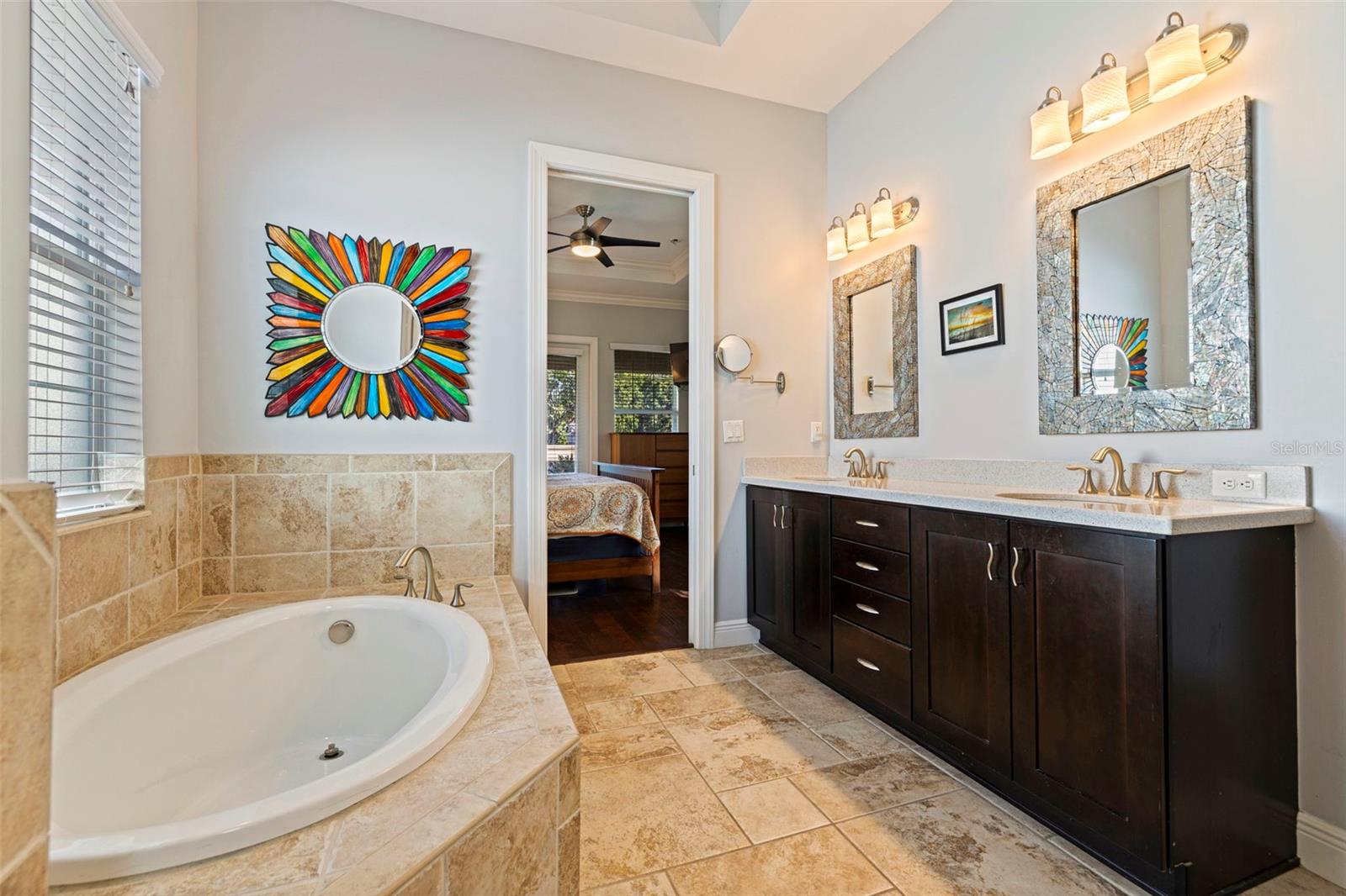 Listing photo id 23 for 6101 Yeats Manor Drive