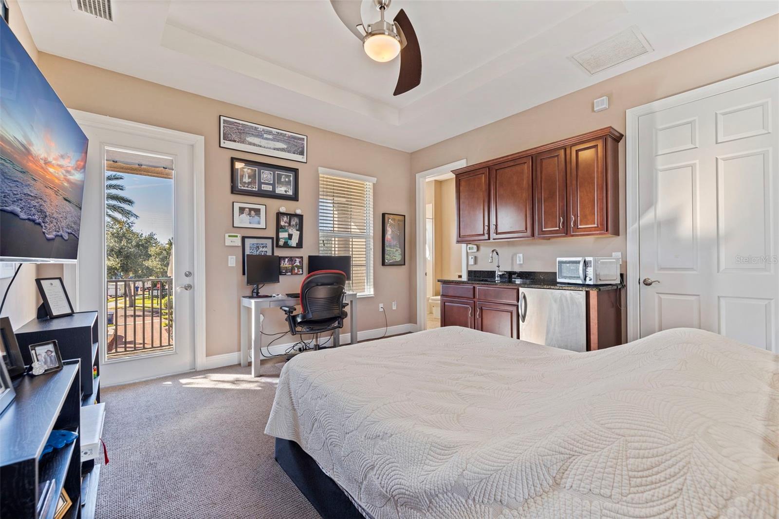 Listing photo id 32 for 6101 Yeats Manor Drive