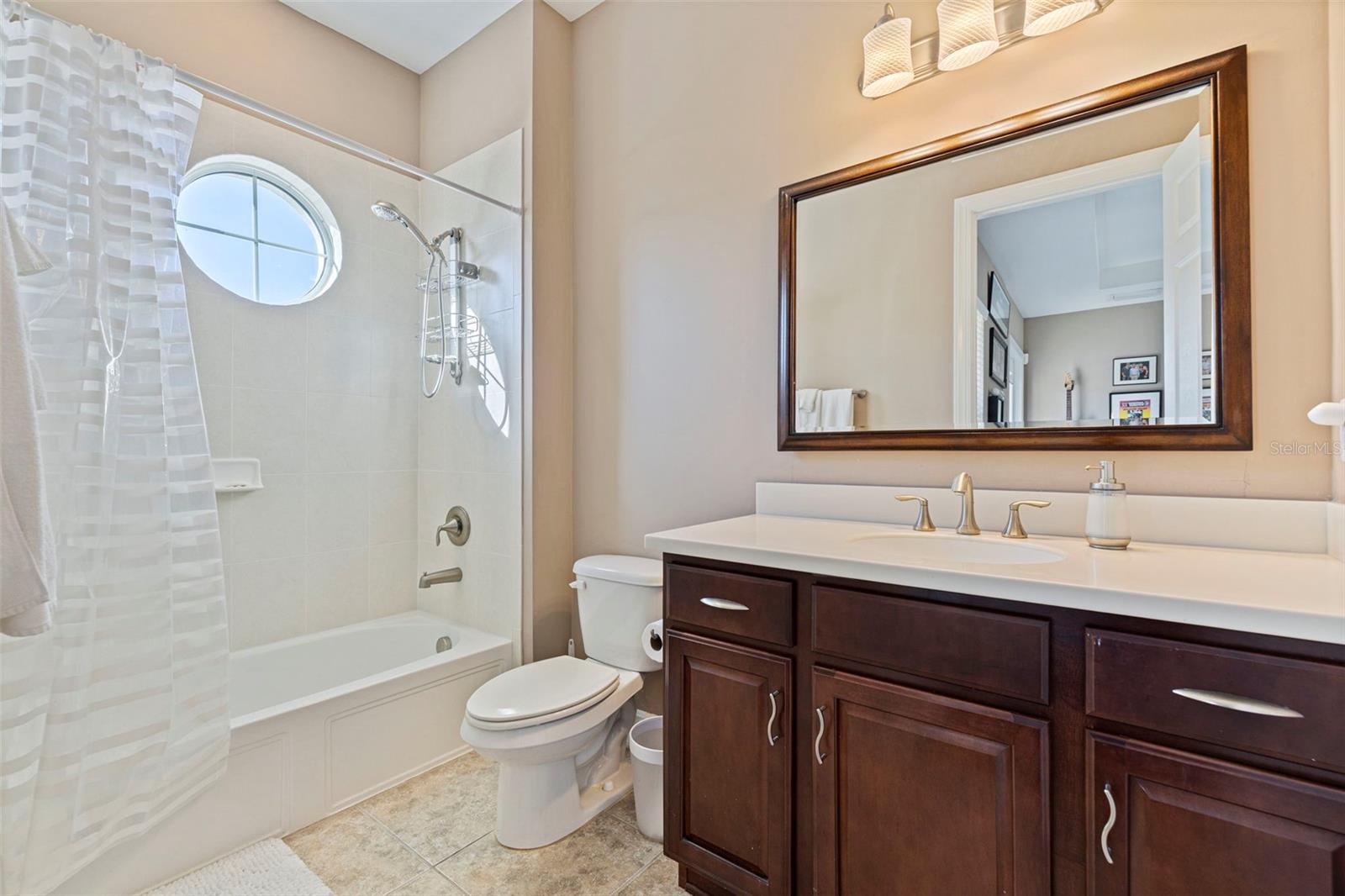 Listing photo id 34 for 6101 Yeats Manor Drive