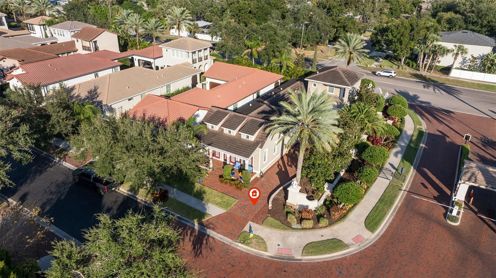 Listing photo id 35 for 6101 Yeats Manor Drive