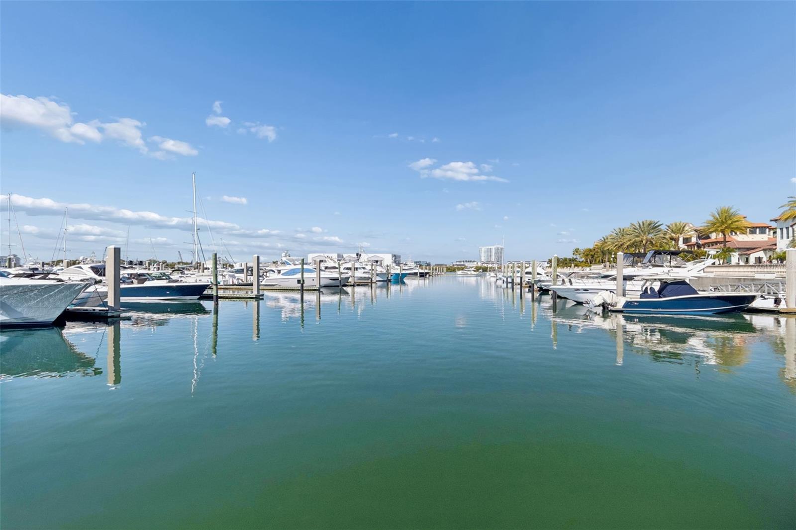 Listing photo id 59 for 6101 Yeats Manor Drive