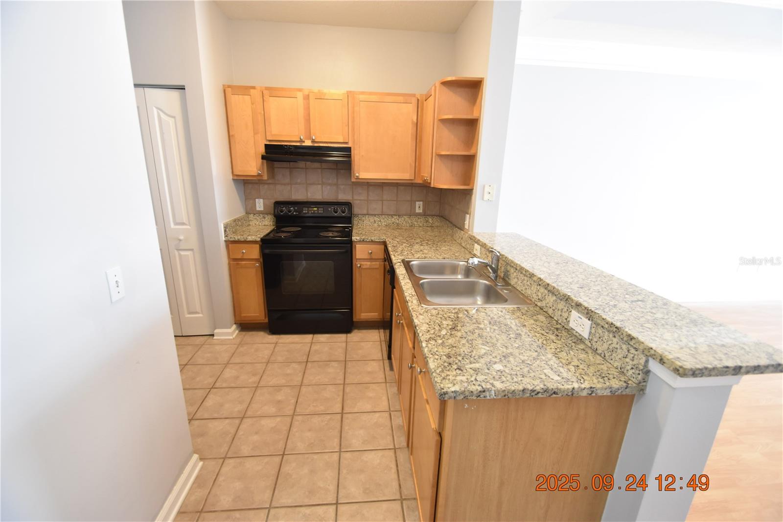 Image 19 of 38 For 4207 Dale Mabry Highway 2410