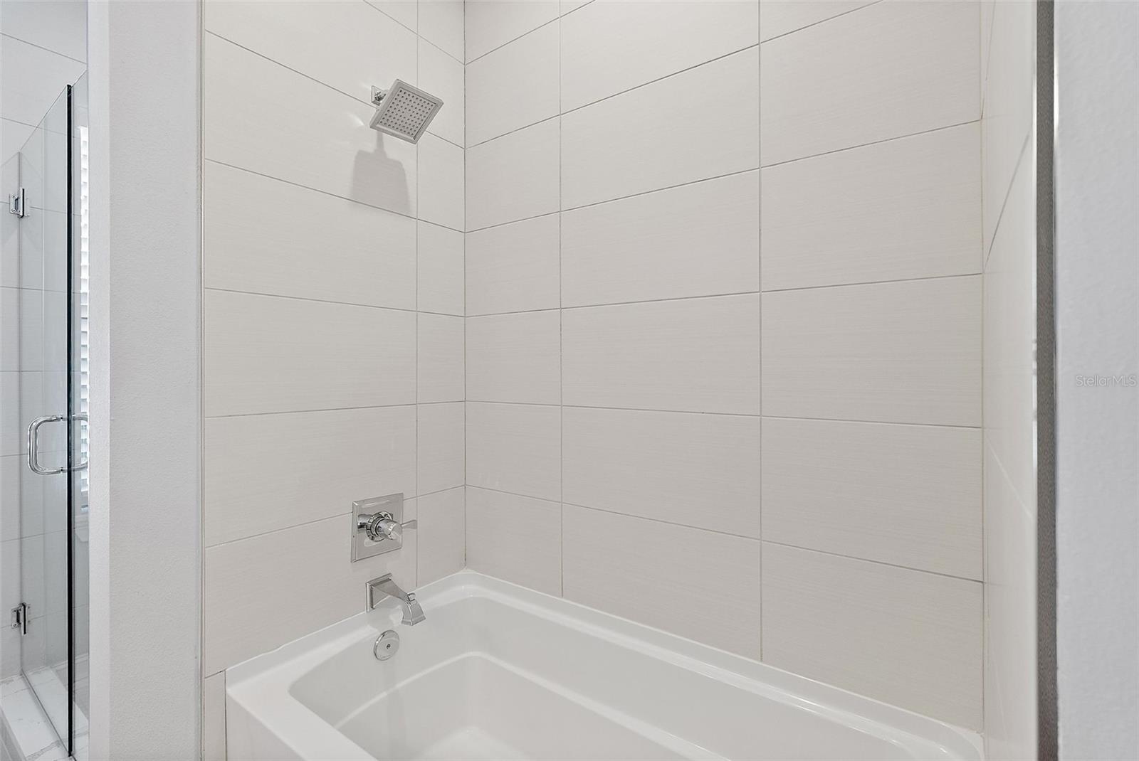 Image 19 of 41 For 1839 5th Street N