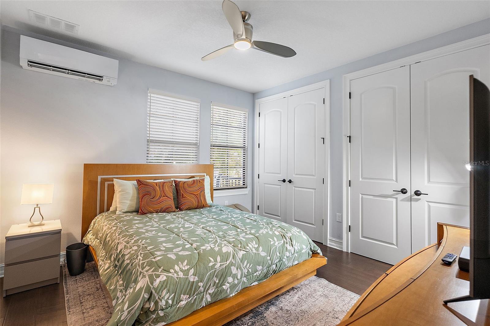 Image 30 of 41 For 1839 5th Street N