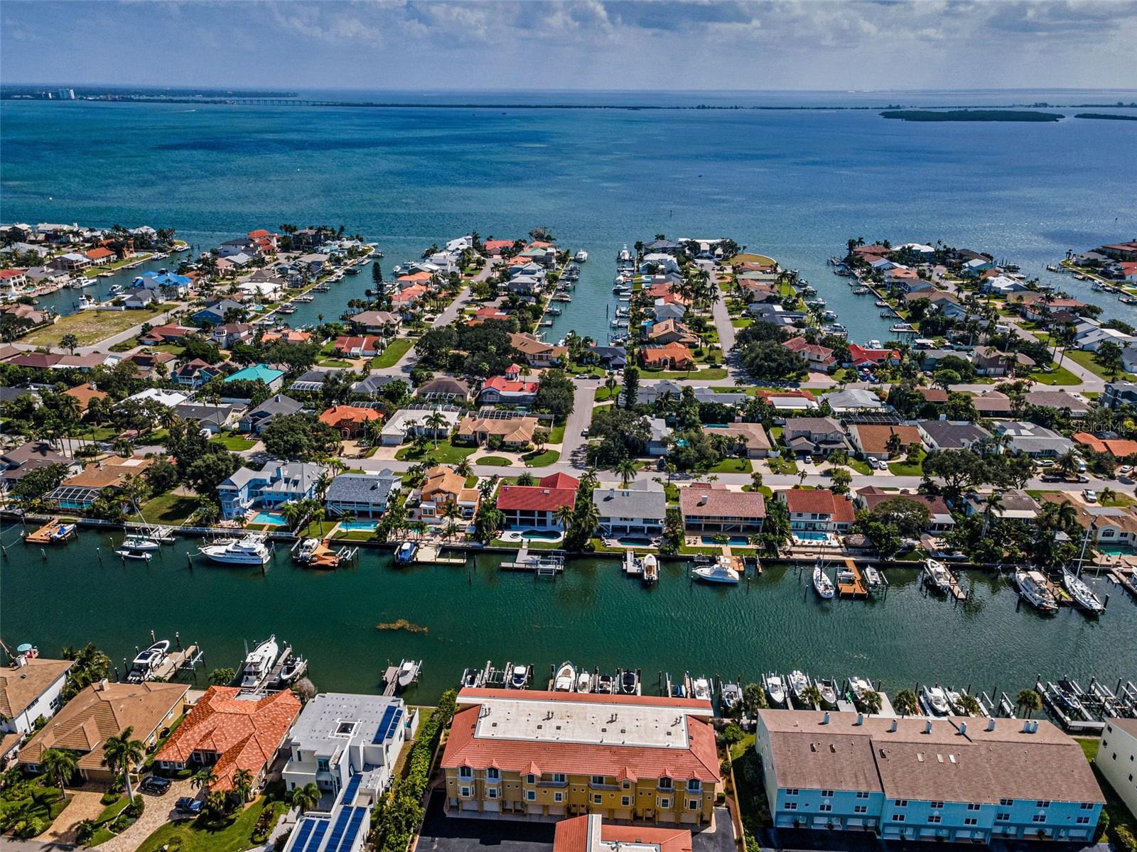 Image 12 of 100 For 1063 Pinellas Bayway S