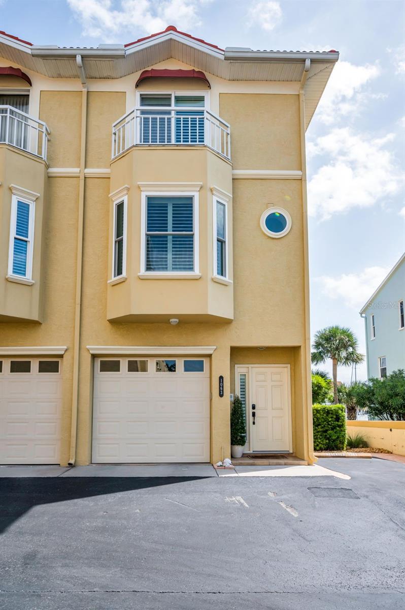 Image 3 of 100 For 1063 Pinellas Bayway S