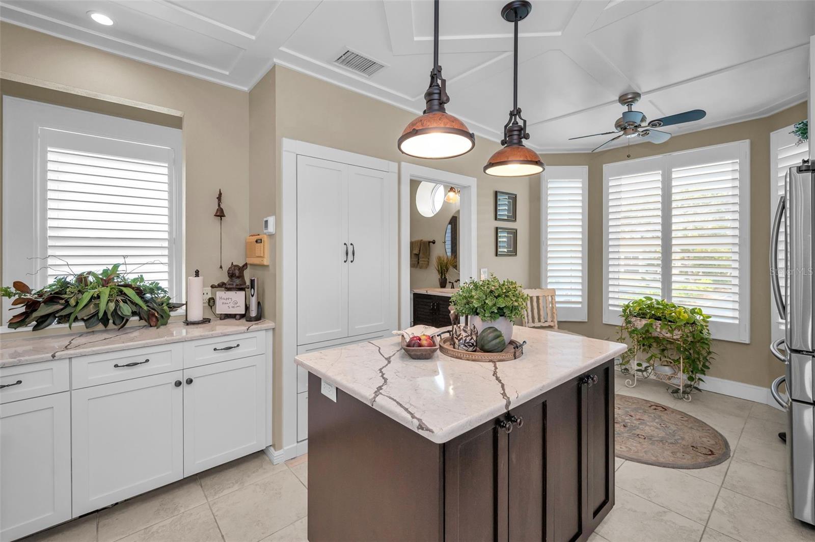 Image 36 of 100 For 1063 Pinellas Bayway S