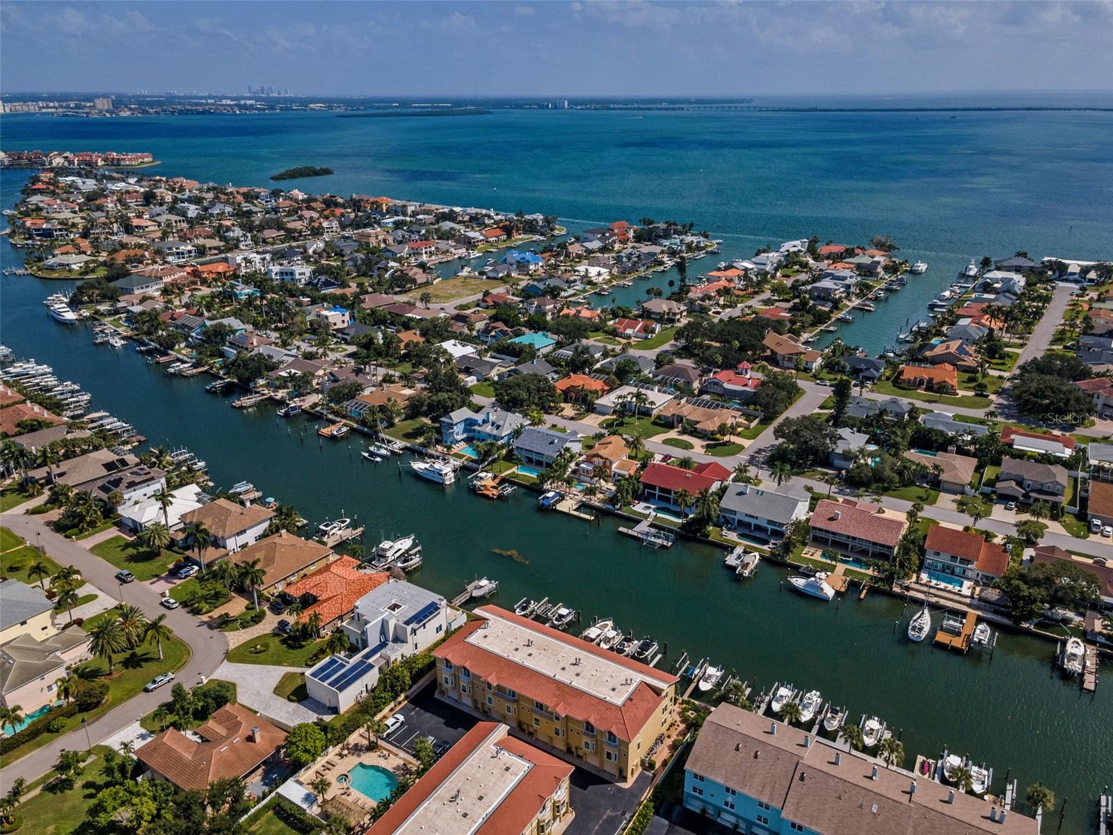 Image 5 of 100 For 1063 Pinellas Bayway S