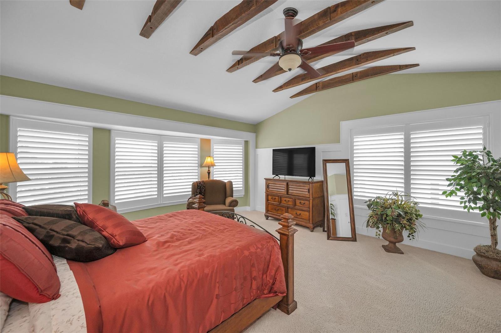 Image 51 of 100 For 1063 Pinellas Bayway S