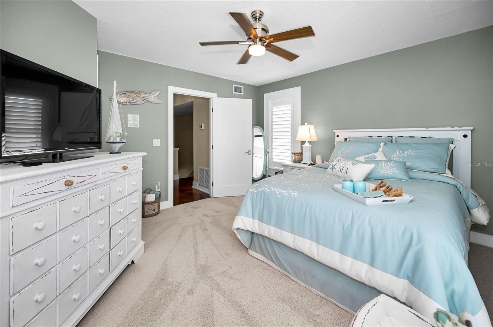 Image 60 of 100 For 1063 Pinellas Bayway S