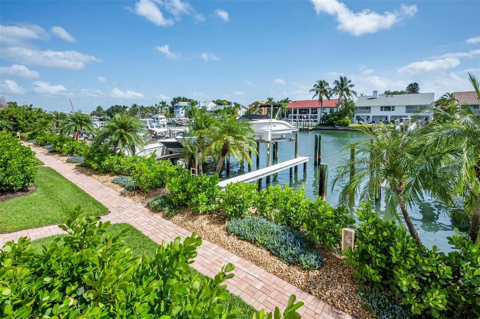 Image 69 of 100 For 1063 Pinellas Bayway S