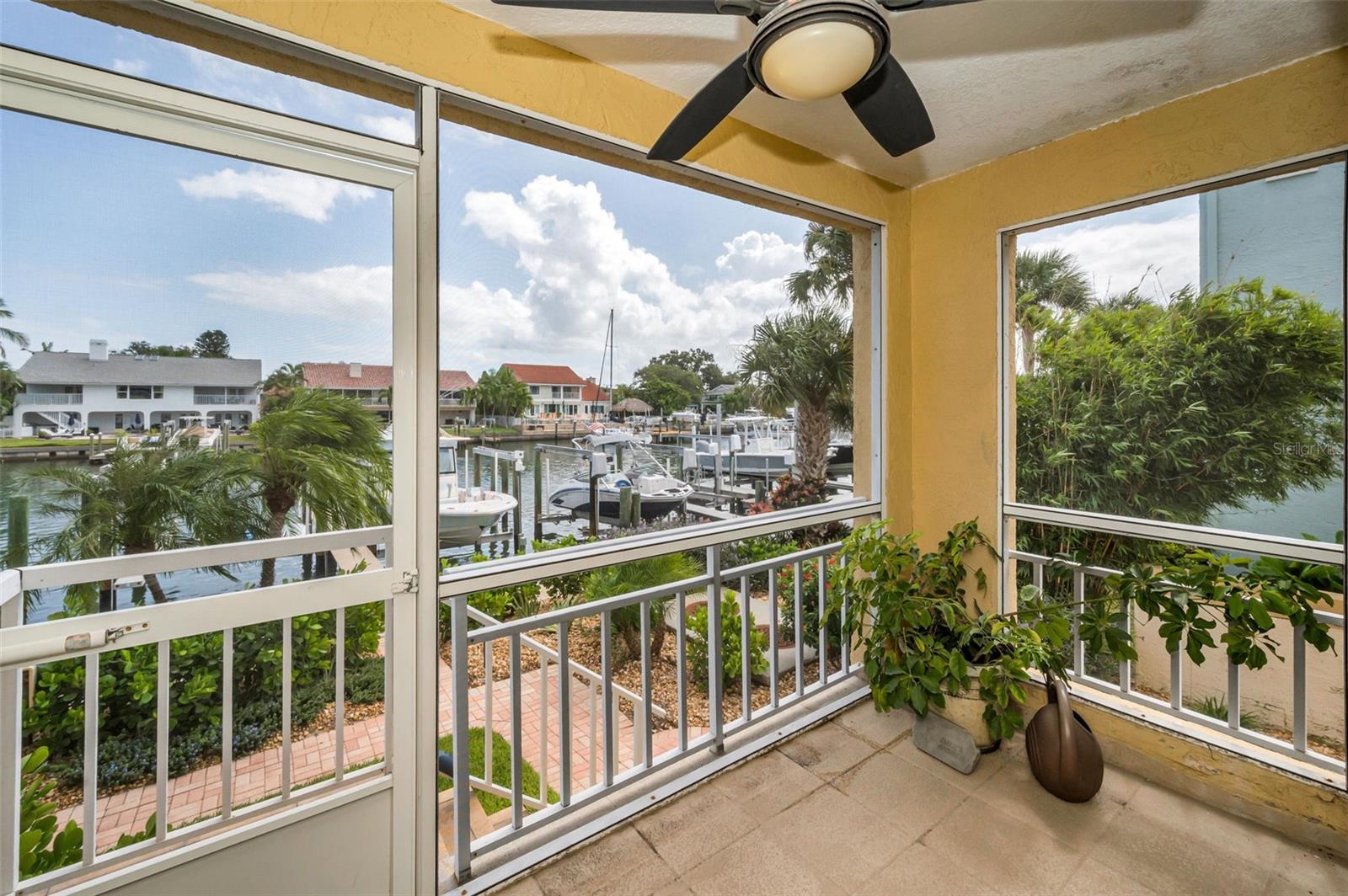 Image 72 of 100 For 1063 Pinellas Bayway S
