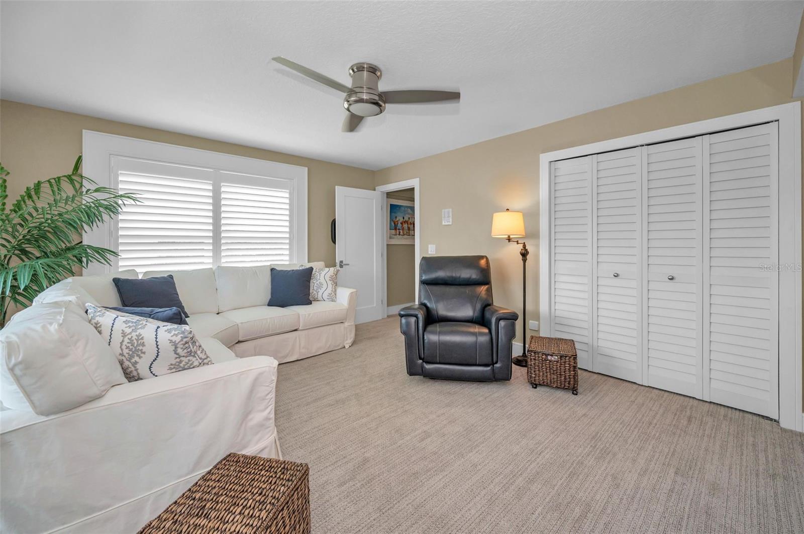 Image 75 of 100 For 1063 Pinellas Bayway S